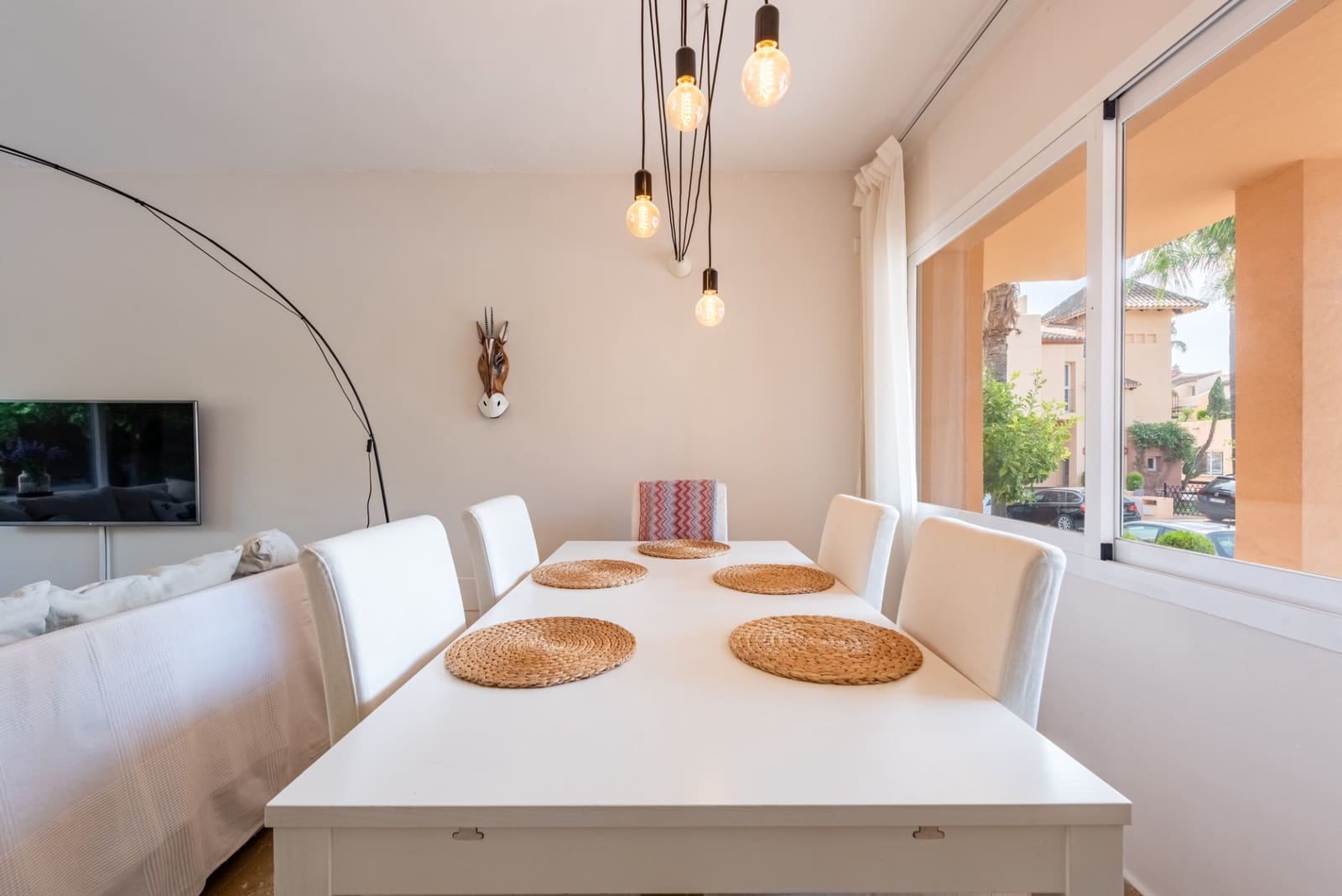 4 sypialnia Dom blizniak na sprzedaż w Marbella z basenem garażem - 495 000 € (Ref: 10026981)
