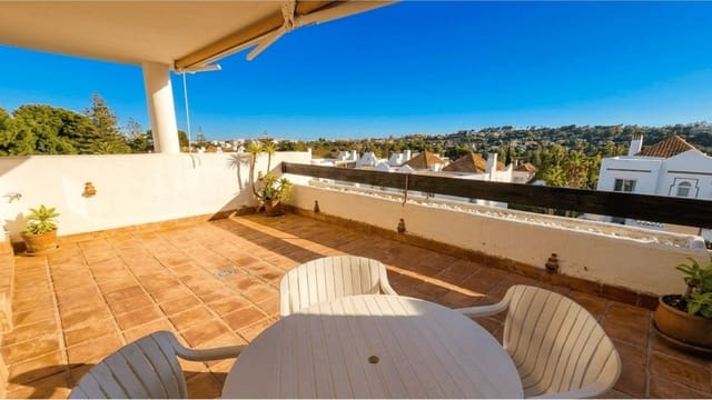 2 bedroom Apartment for sale in Nueva Andalucia, Marbella with pool garage - € 599,000 (Ref: 10030214)