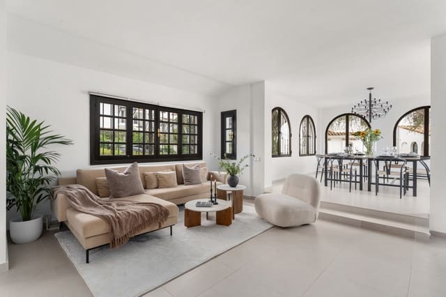 Apartamento de 3 habitaciones en Marbella en venta con piscina - 1.190.000 € (Ref: 10031658)