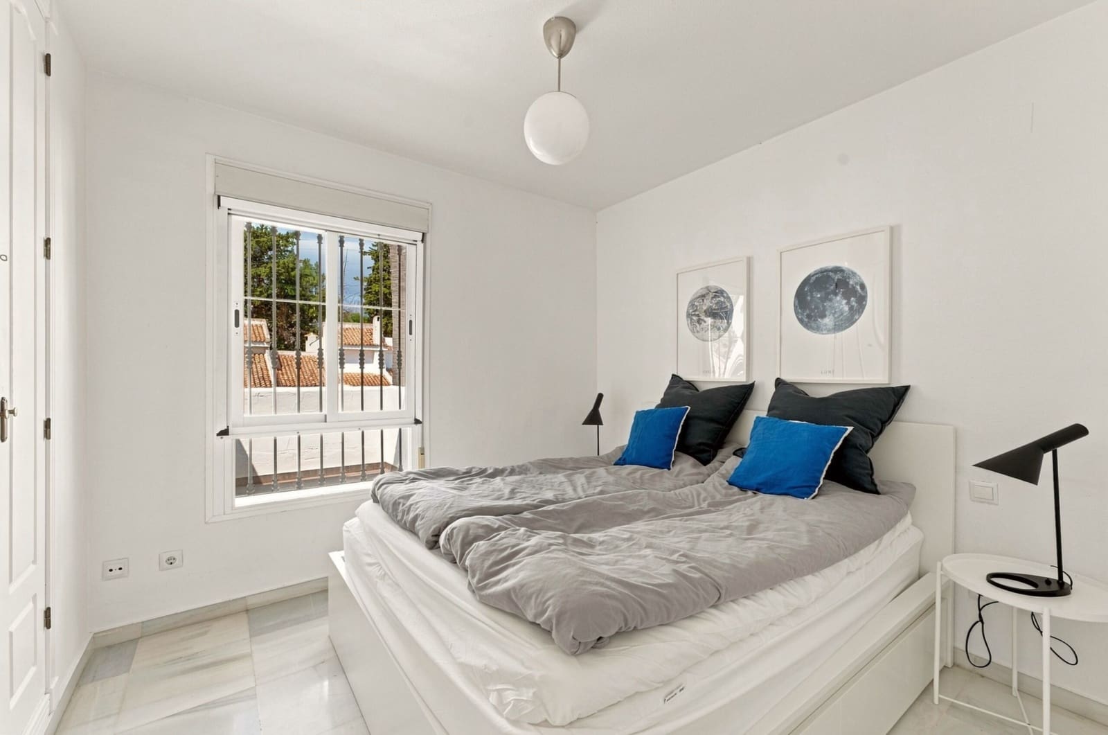 2 chambre Penthouse à vendre à Nueva Andalucia avec piscine garage - 530 000 € (Ref: 10031659)