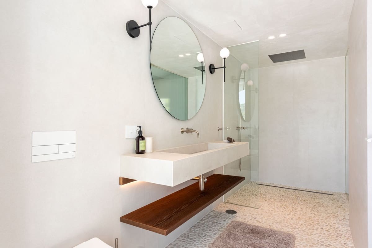 3 bedroom Penthouse for sale in Marbella with pool - € 2,595,000 (Ref: 10031660)