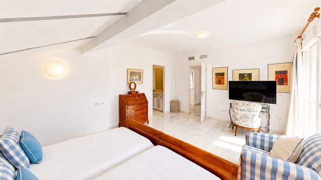 4 chambre Penthouse à vendre à Guadalmina Baja, Marbella avec piscine garage - 1 060 000 € (Ref: 10031661)
