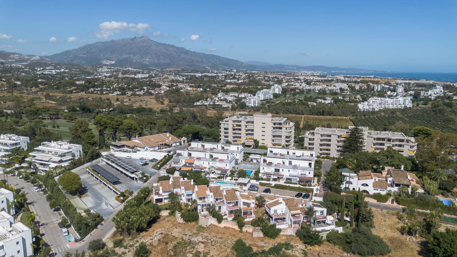 2 quarto Casa em Banda para venda em Atalaya-Isdabe com piscina garagem - 525 000 € (Ref: 10033603)