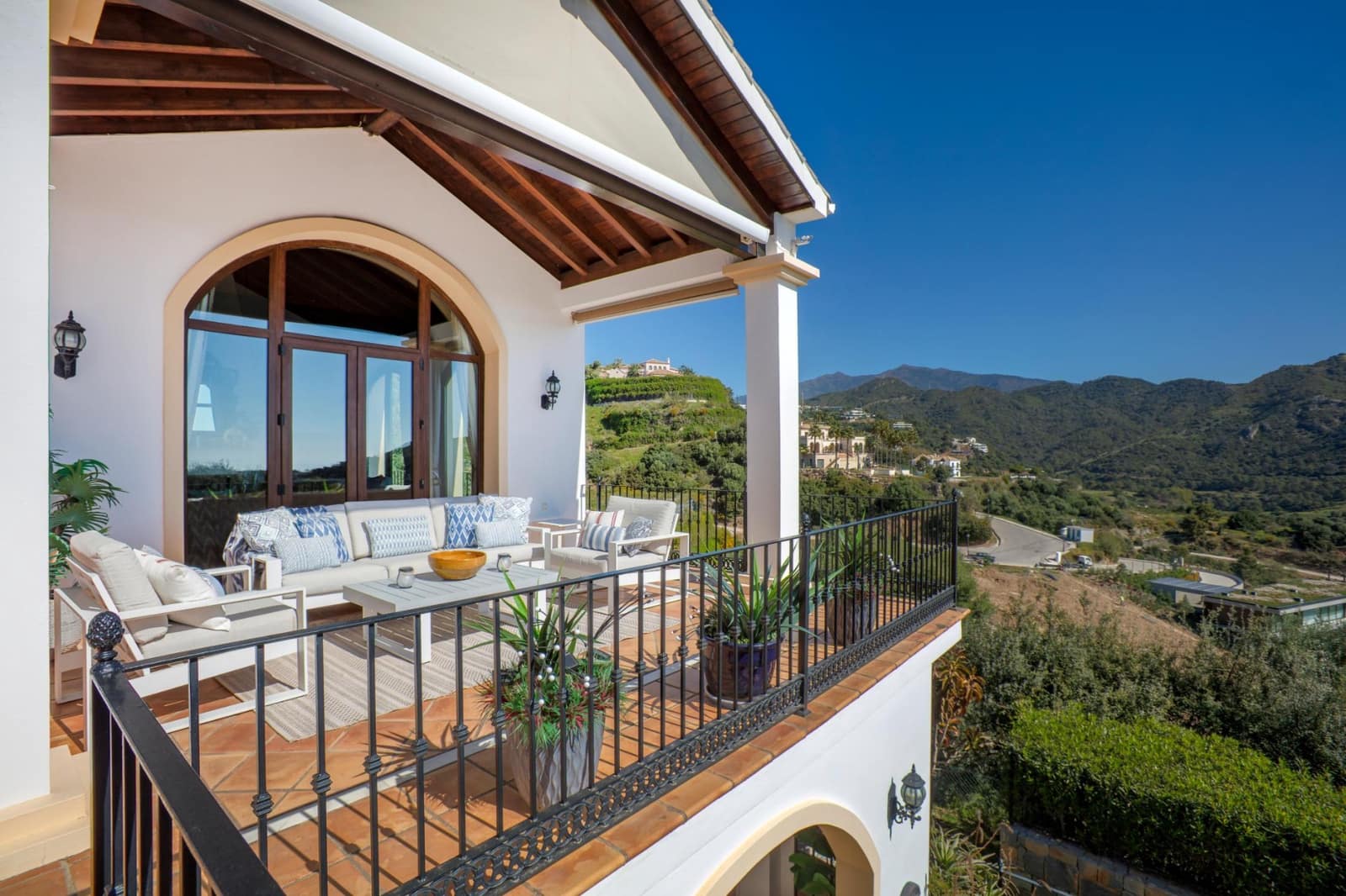 4 chambre Villa/Maison à vendre à Benahavis avec piscine garage - 2 895 000 € (Ref: 10033604)