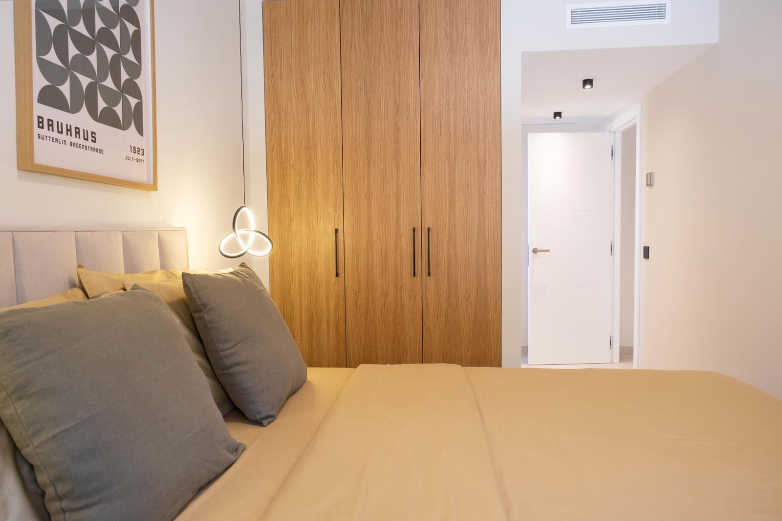 3 sypialnia Apartament na sprzedaż w Marbella z basenem garażem - 825 000 € (Ref: 10037144)