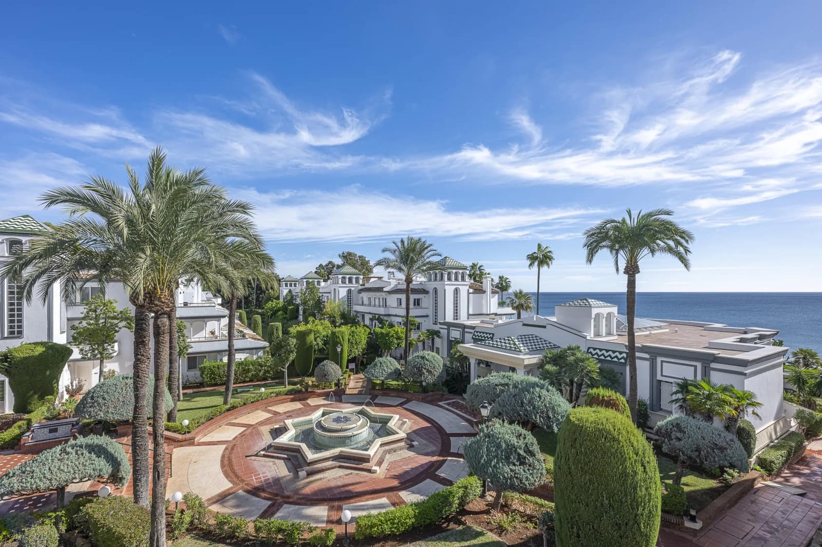 3 Zimmer Penthouse zu verkaufen in Estepona mit Pool Garage - 2.495.000 € (Ref: 10040750)