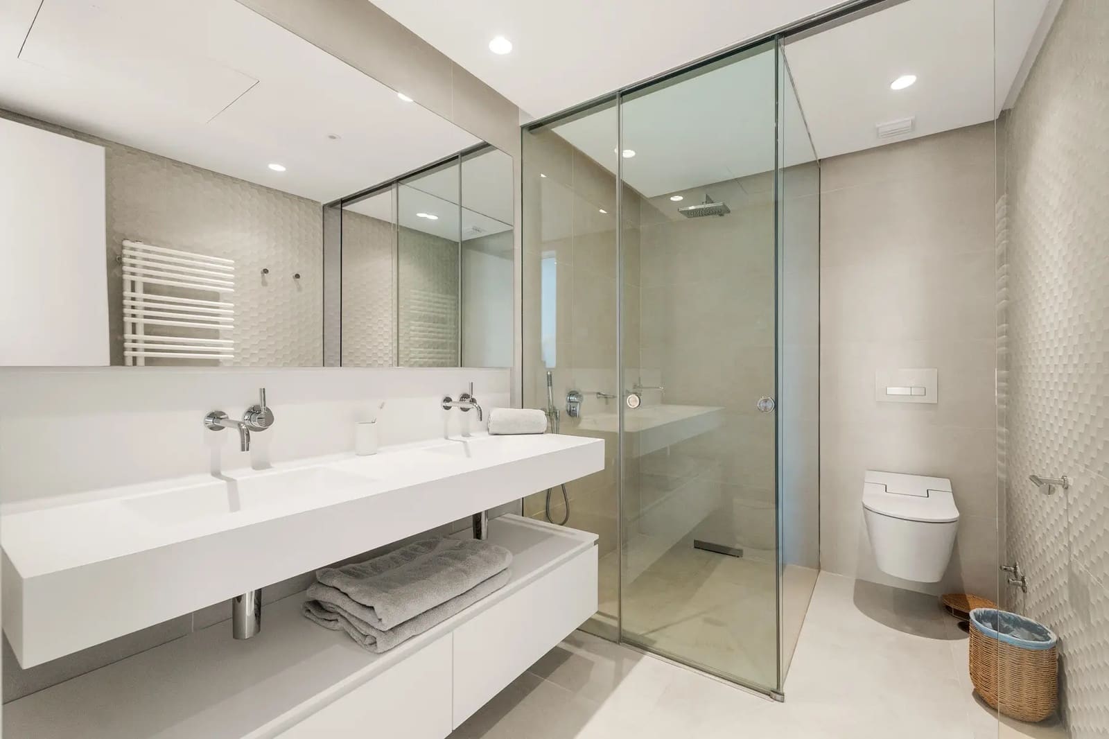 3 slaapkamer Penthouse te koop in Ojen met zwembad garage - € 2.400.000 (Ref: 10042705)