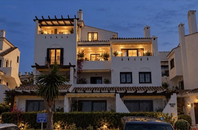 3 soverom Penthouse til salgs i Marbella med svømmebasseng garasje - € 1 495 000 (Ref: 10042706)