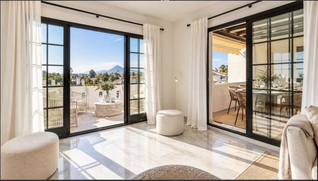 3 soverom Penthouse til salgs i Marbella med svømmebasseng garasje - € 1 495 000 (Ref: 10042706)