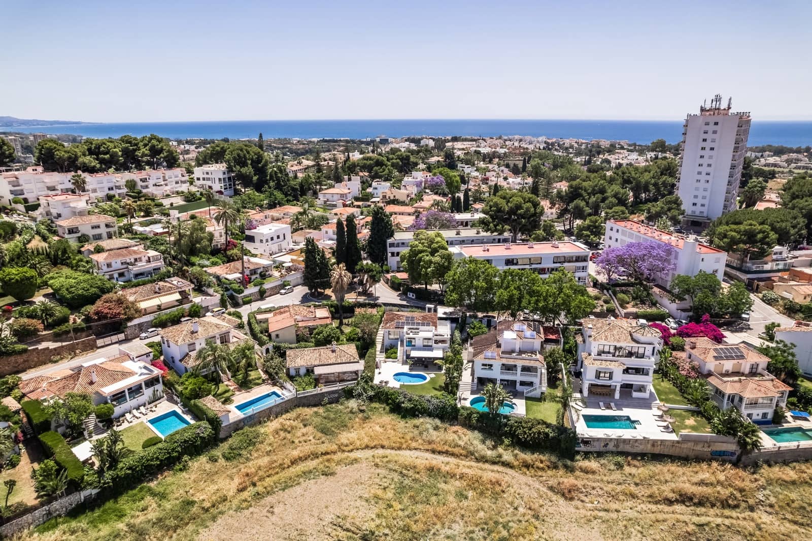 4 quarto Moradia para venda em Nueva Andalucia com piscina garagem - 1 895 000 € (Ref: 10044724)