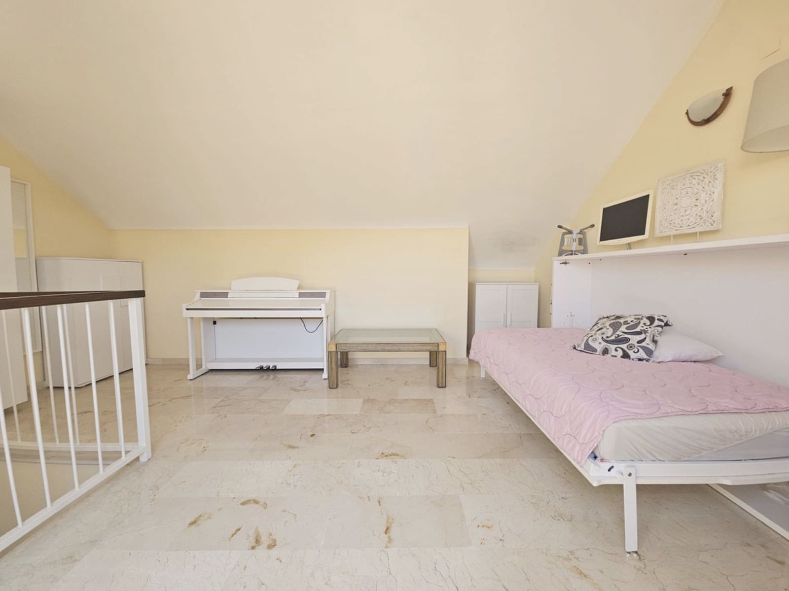 3 bedroom Townhouse for sale in Marbella with pool garage - € 585,000 (Ref: 10047040)