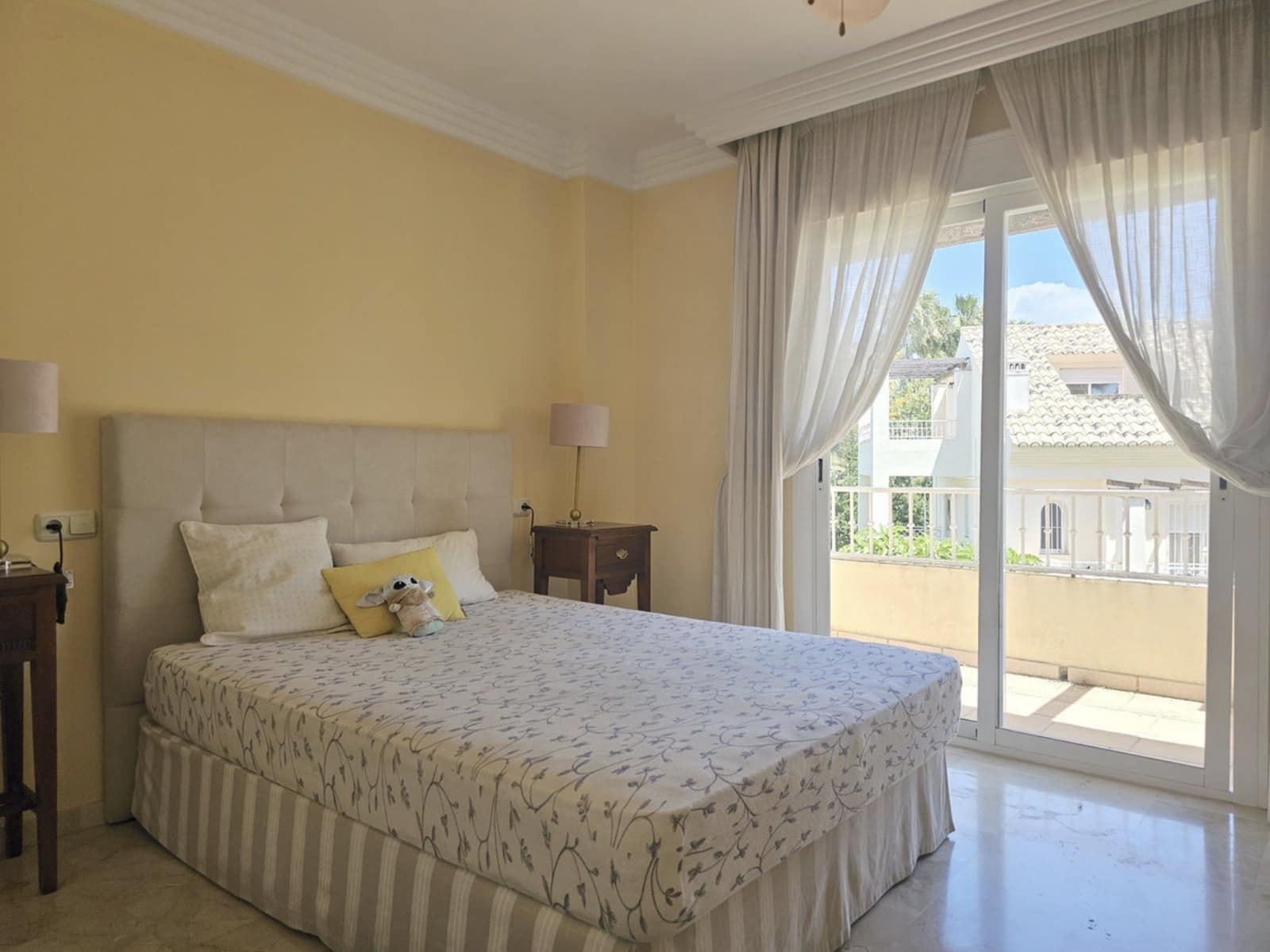 3 bedroom Townhouse for sale in Marbella with pool garage - € 585,000 (Ref: 10047040)