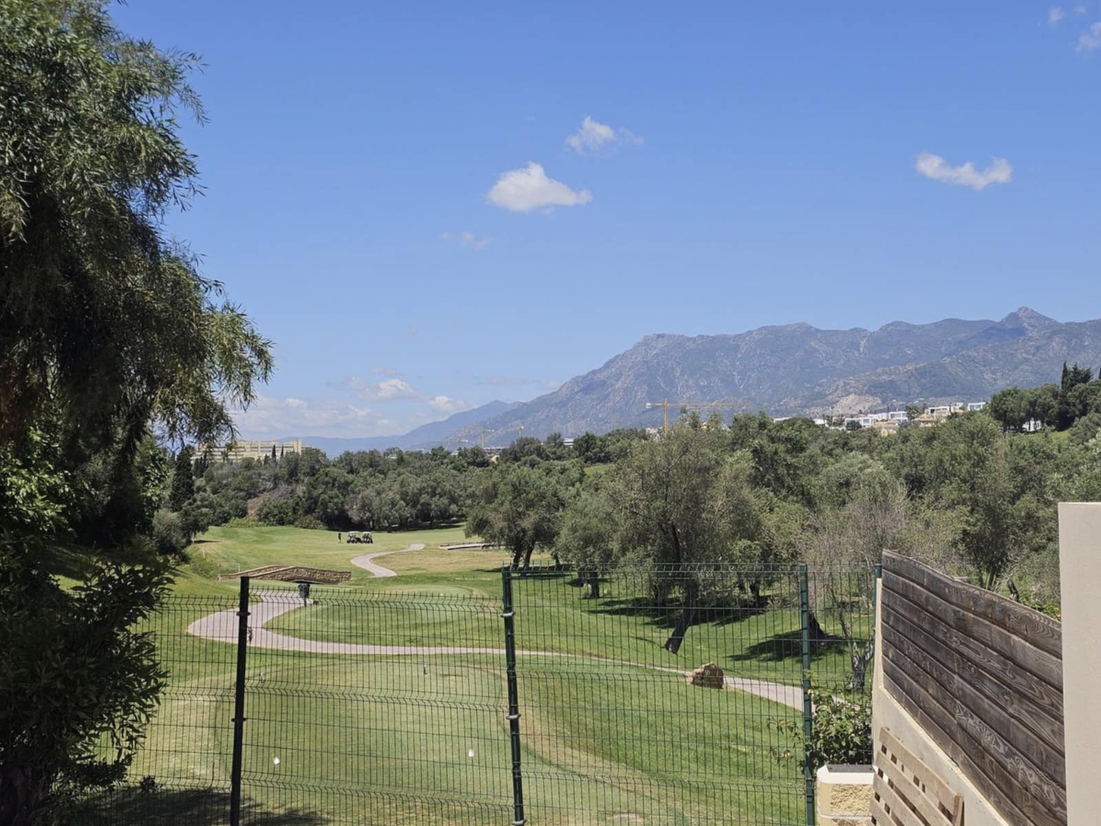 3 bedroom Townhouse for sale in Marbella with pool garage - € 585,000 (Ref: 10047040)