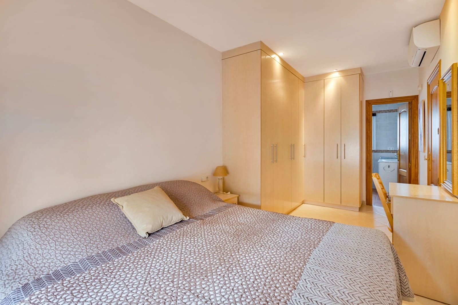 3 Zimmer Apartment zu verkaufen in Nueva Andalucia mit Pool Garage - 695.000 € (Ref: 10047042)