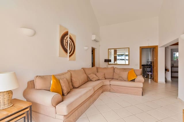 3 Zimmer Apartment zu verkaufen in Nueva Andalucia, Marbella mit Pool Garage - 695.000 € (Ref: 10047042)