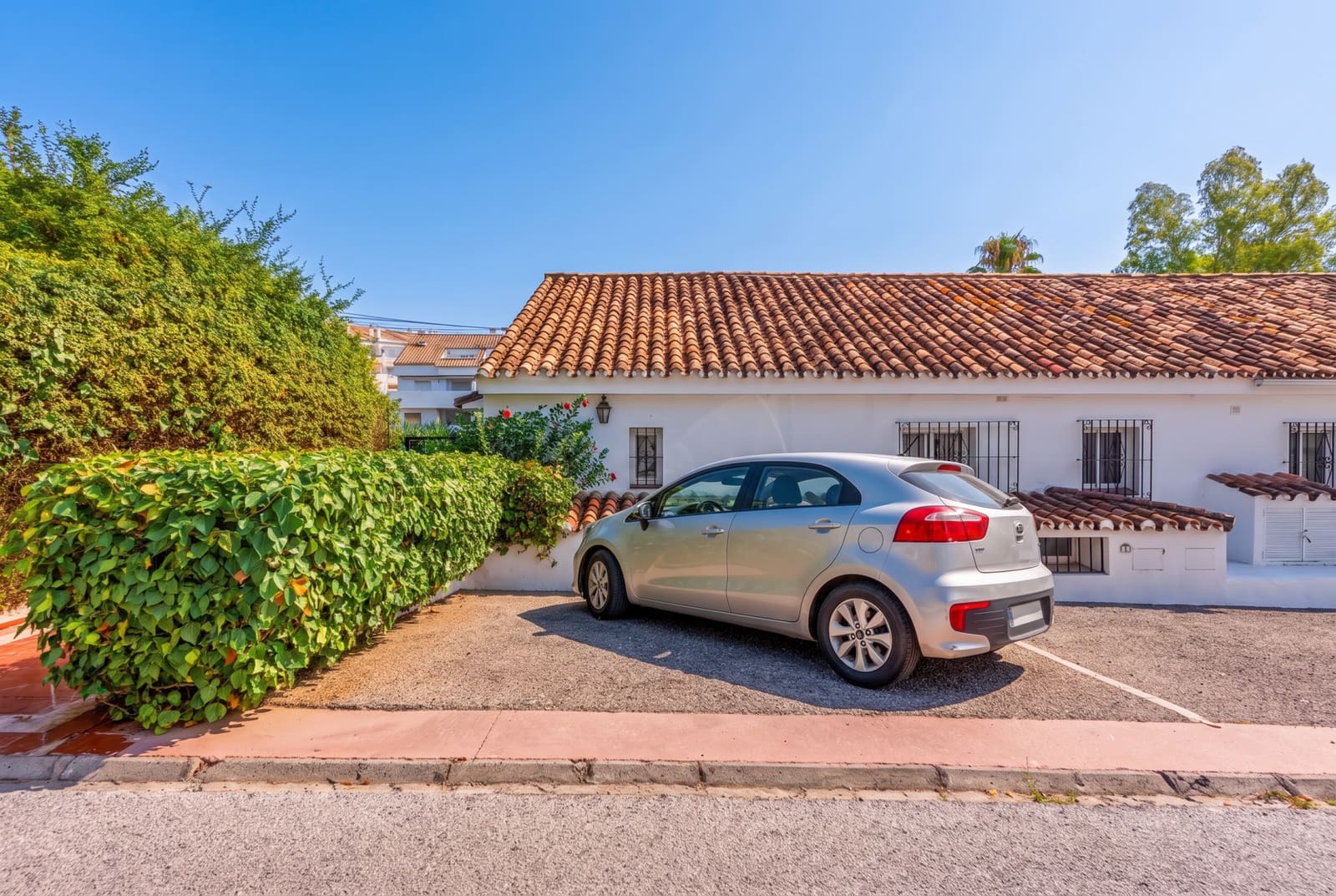 3 Zimmer Apartment zu verkaufen in Nueva Andalucia mit Pool Garage - 695.000 € (Ref: 10047042)