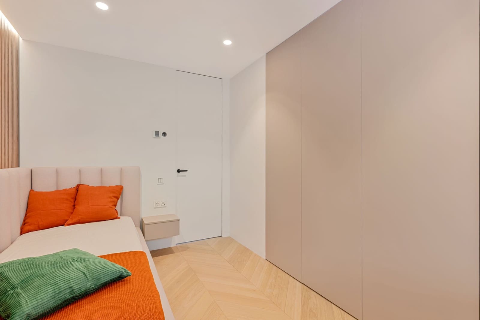 3 soverom Leilighet til salgs i Nueva Andalucia med svømmebasseng garasje - € 1 300 000 (Ref: 10048930)