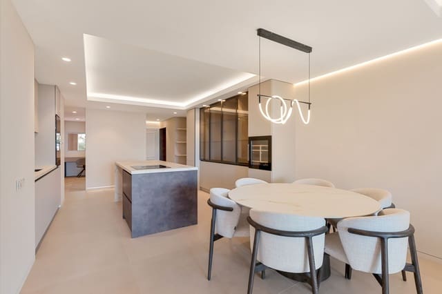 3 soverom Leilighet til salgs i Nueva Andalucia, Marbella med svømmebasseng garasje - € 1 300 000 (Ref: 10048930)