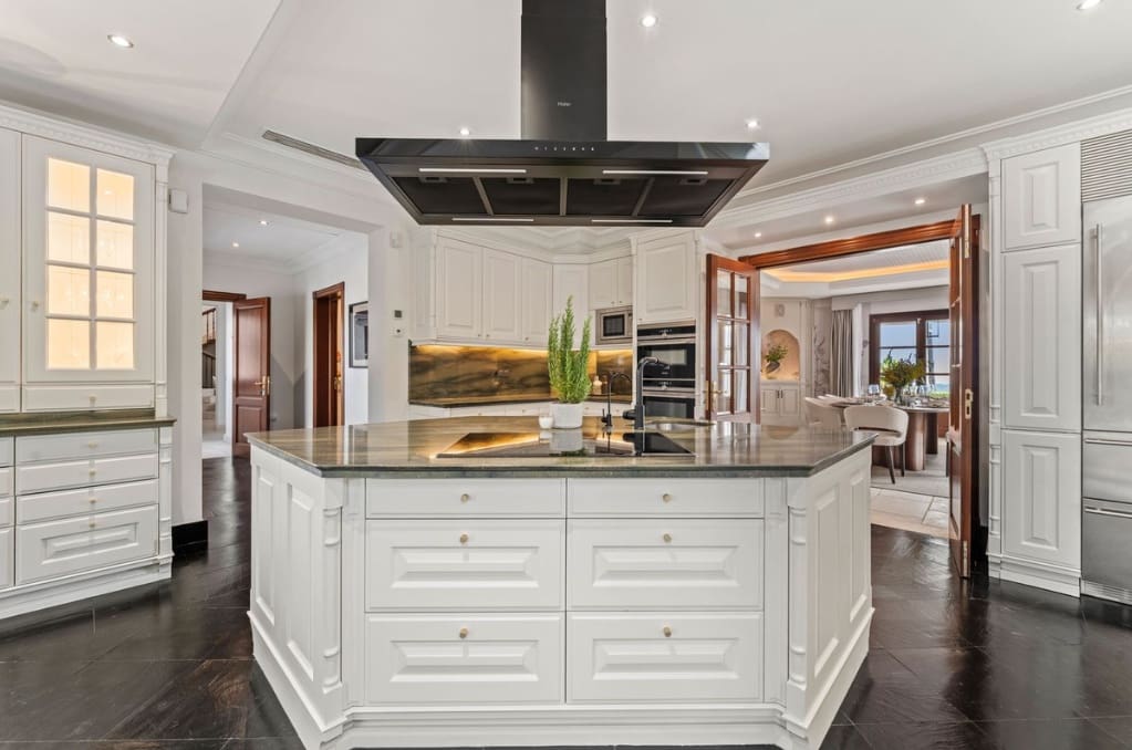 5 chambre Villa/Maison à vendre à Benahavis avec piscine garage - 4 750 000 € (Ref: 10048931)