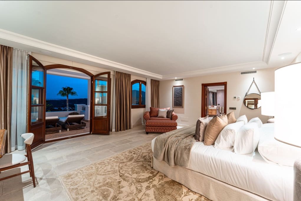 5 chambre Villa/Maison à vendre à Benahavis avec piscine garage - 4 750 000 € (Ref: 10048931)