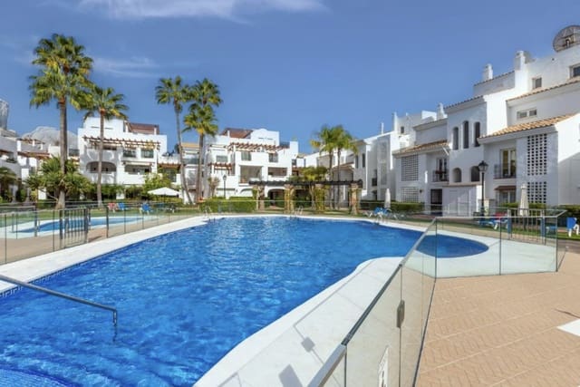 3 quarto Penthouse para venda em San Pedro de Alcantara, Marbella com piscina garagem - 985 000 € (Ref: 10051610)