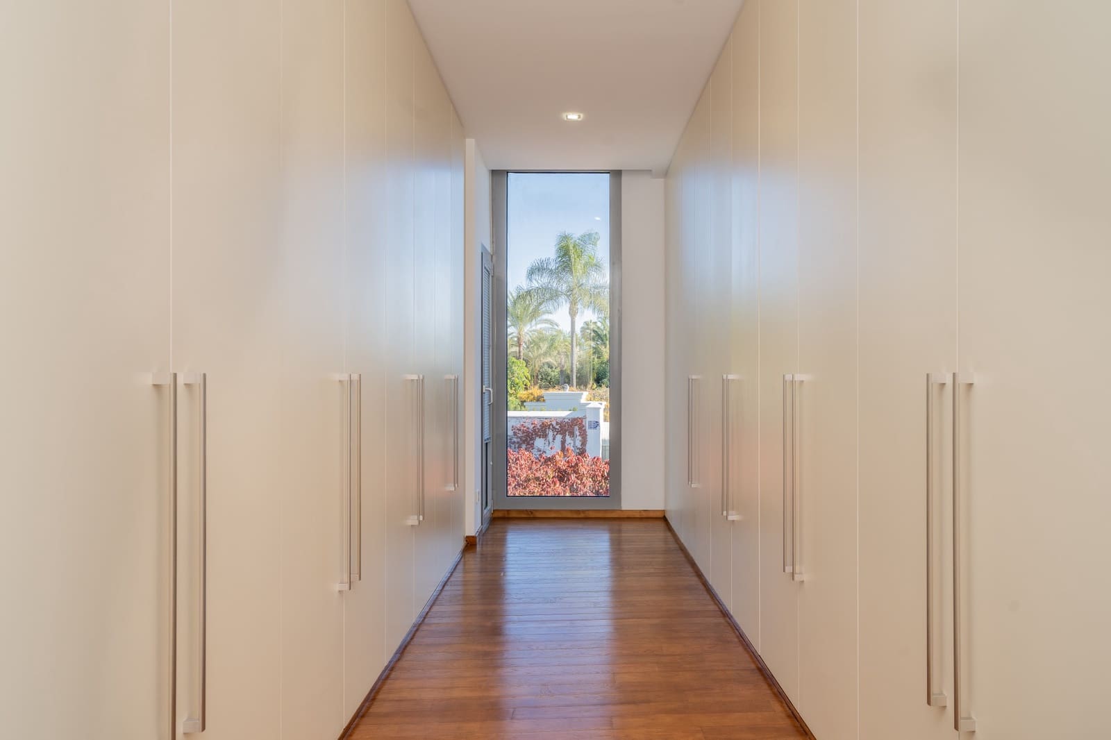 5 sypialnia Dom blizniak na sprzedaż w Marbella z basenem garażem - 3 000 000 € (Ref: 10054896)