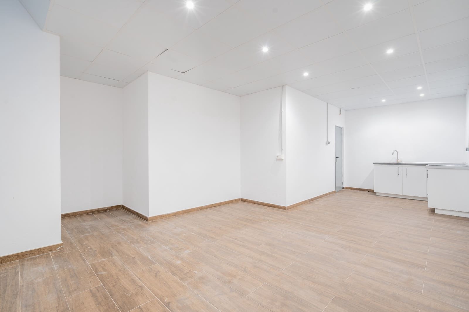 5 sypialnia Dom blizniak na sprzedaż w Marbella z basenem garażem - 3 000 000 € (Ref: 10054896)
