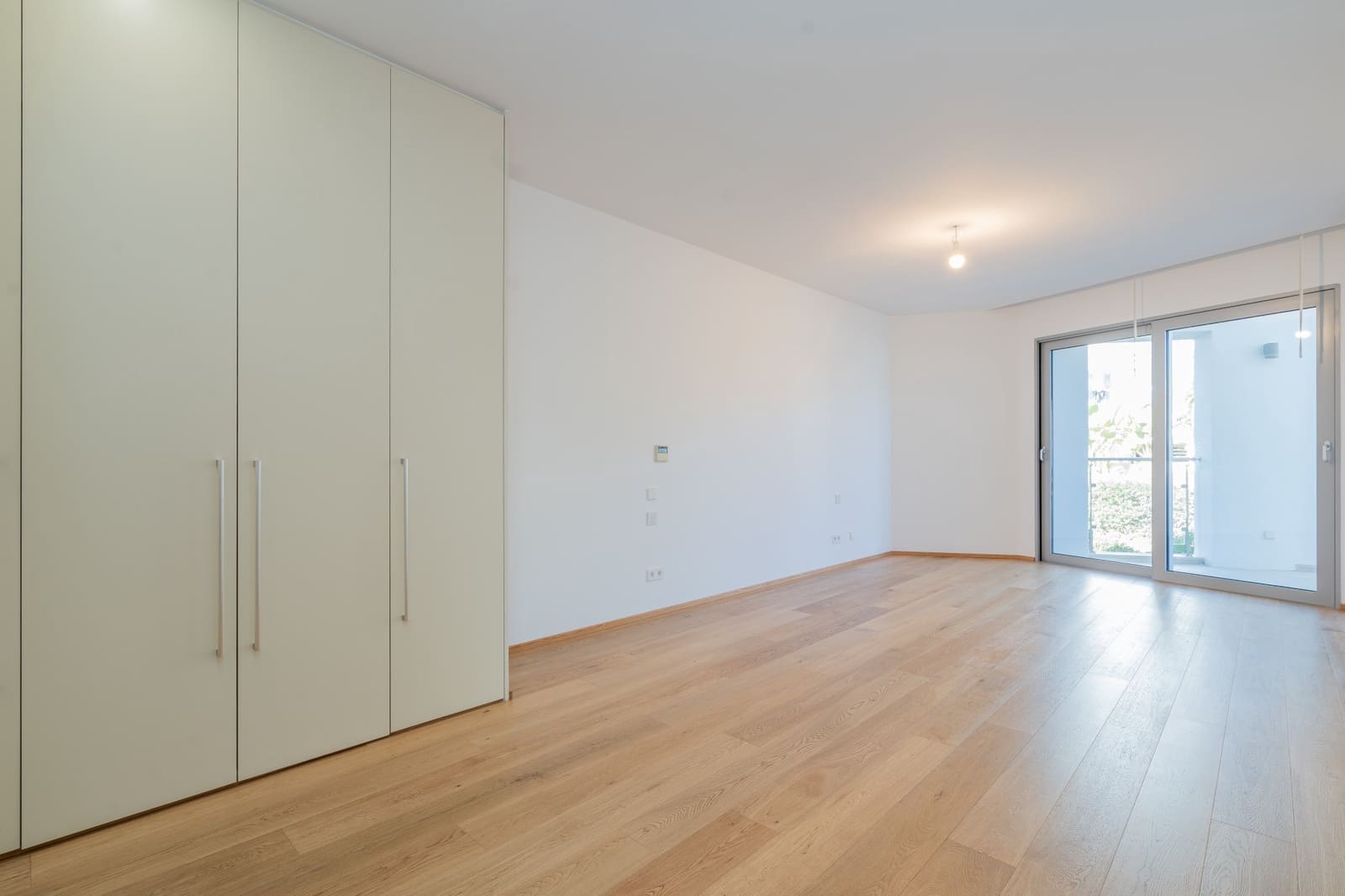 5 sypialnia Dom blizniak na sprzedaż w Marbella z basenem garażem - 3 000 000 € (Ref: 10054896)
