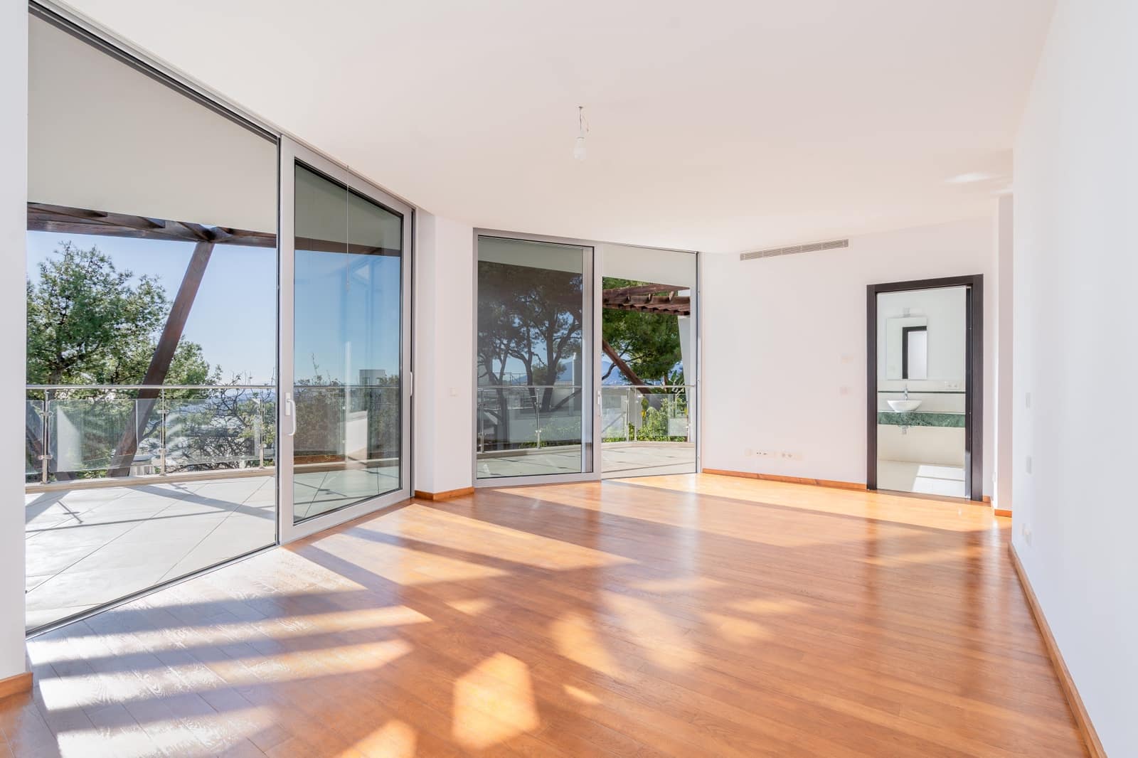 5 sypialnia Dom blizniak na sprzedaż w Marbella z basenem garażem - 3 000 000 € (Ref: 10054896)