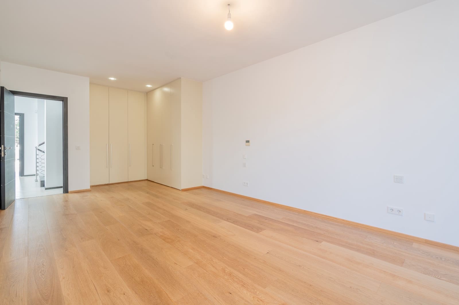 5 sypialnia Dom blizniak na sprzedaż w Marbella z basenem garażem - 3 000 000 € (Ref: 10054896)