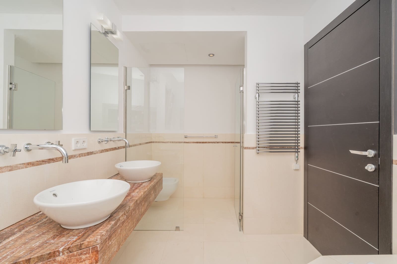 5 sypialnia Dom blizniak na sprzedaż w Marbella z basenem garażem - 3 000 000 € (Ref: 10054896)