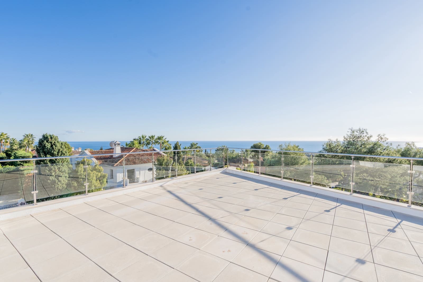 5 sypialnia Dom blizniak na sprzedaż w Marbella z basenem garażem - 3 000 000 € (Ref: 10054896)