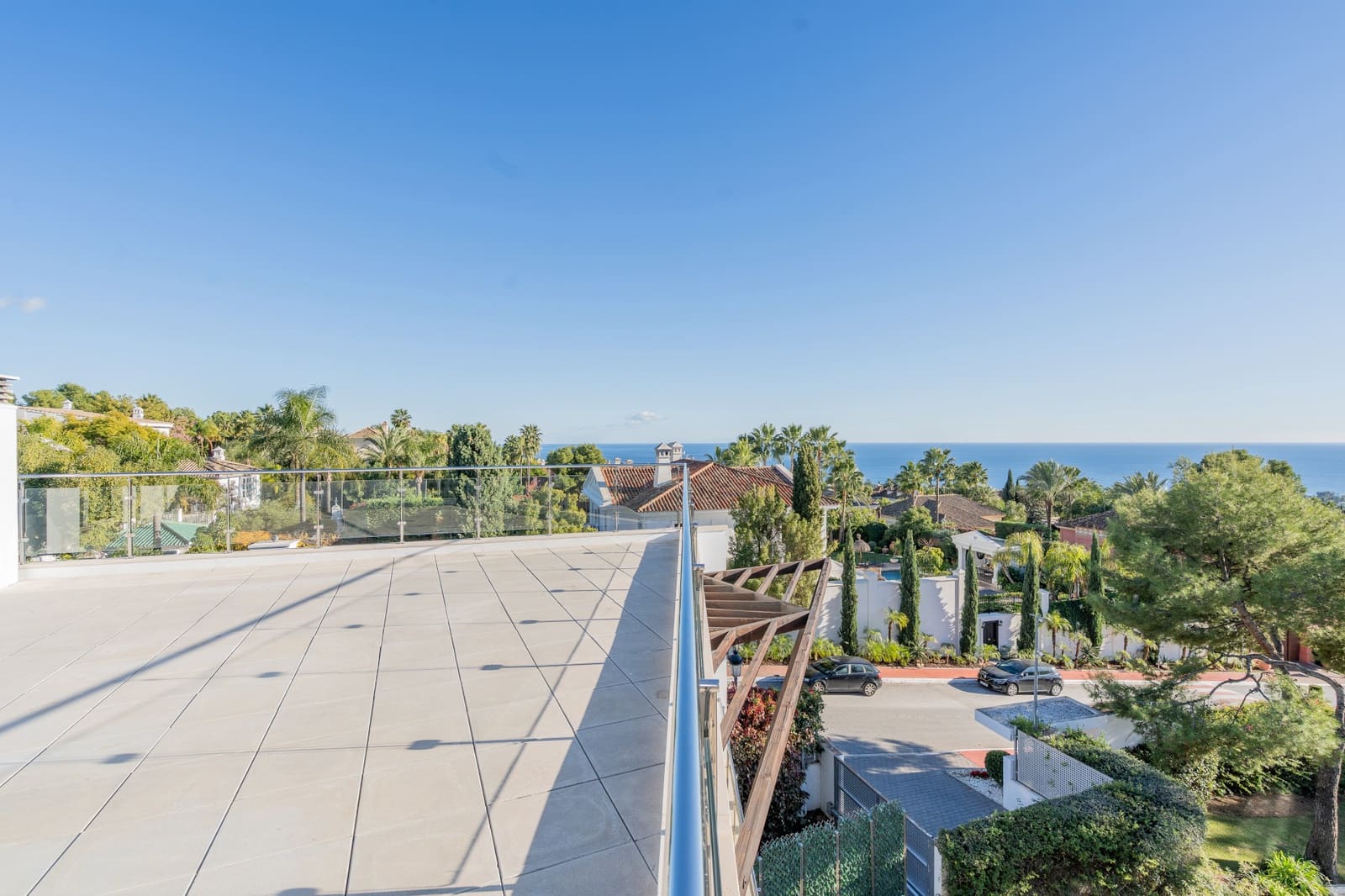 5 sypialnia Dom blizniak na sprzedaż w Marbella z basenem garażem - 3 000 000 € (Ref: 10054896)