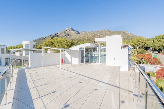 5 sypialnia Dom blizniak na sprzedaż w Sierra Blanca, Marbella z basenem garażem - 3 000 000 € (Ref: 10054896)
