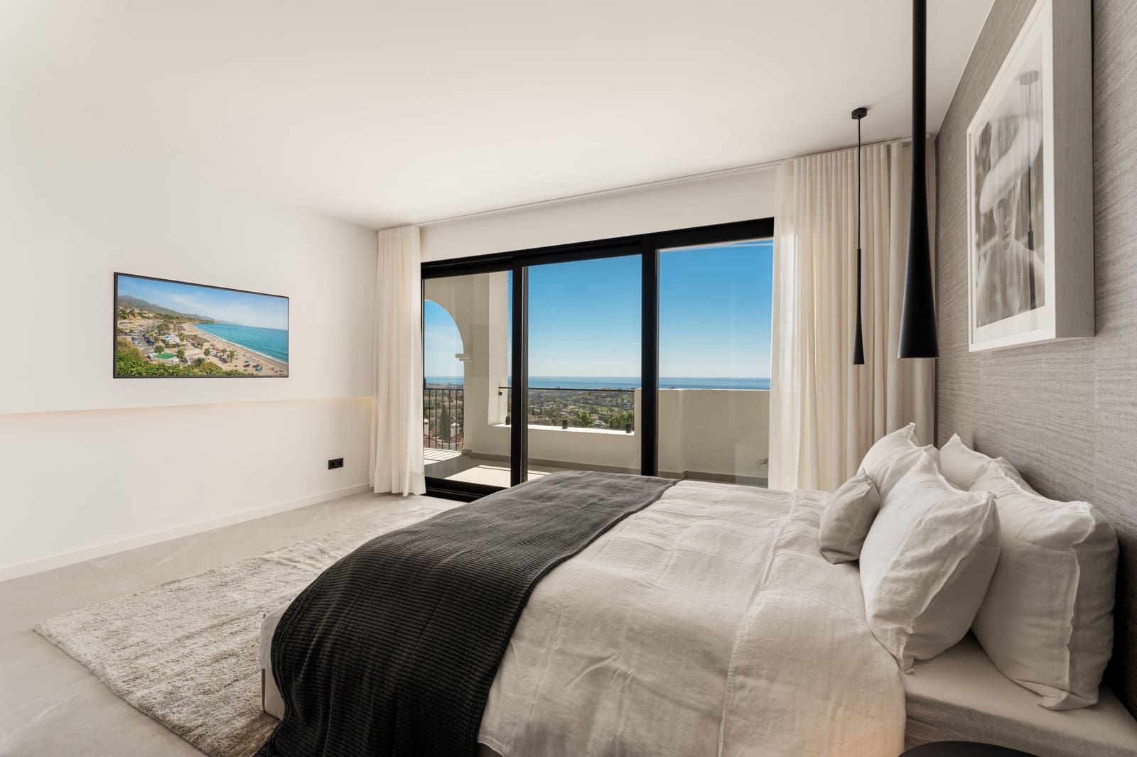 3 bedroom Penthouse for sale in Benahavis with pool - € 1,175,000 (Ref: 10054898)