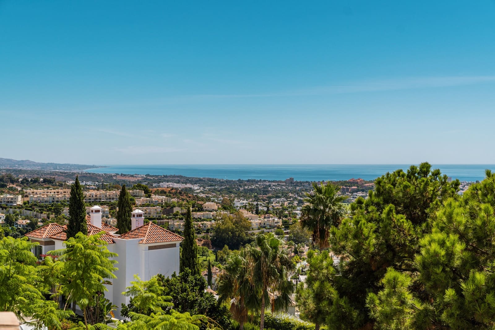 3 bedroom Penthouse for sale in Benahavis with pool - € 1,175,000 (Ref: 10054898)