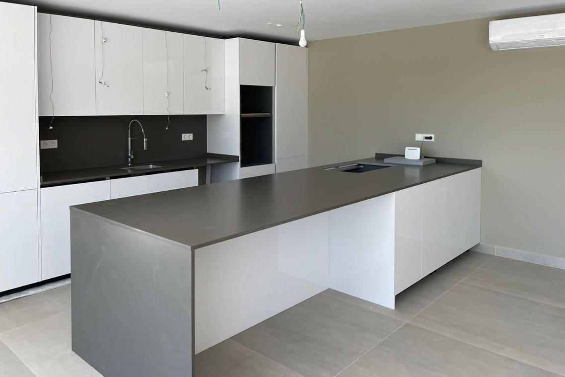 3 chambre Penthouse à vendre à Estepona avec piscine garage - 1 175 000 € (Ref: 10058749)