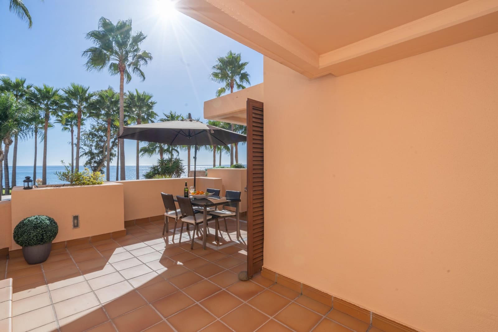 2 bedroom Penthouse for sale in Estepona with pool garage - € 1,125,000 (Ref: 10058756)