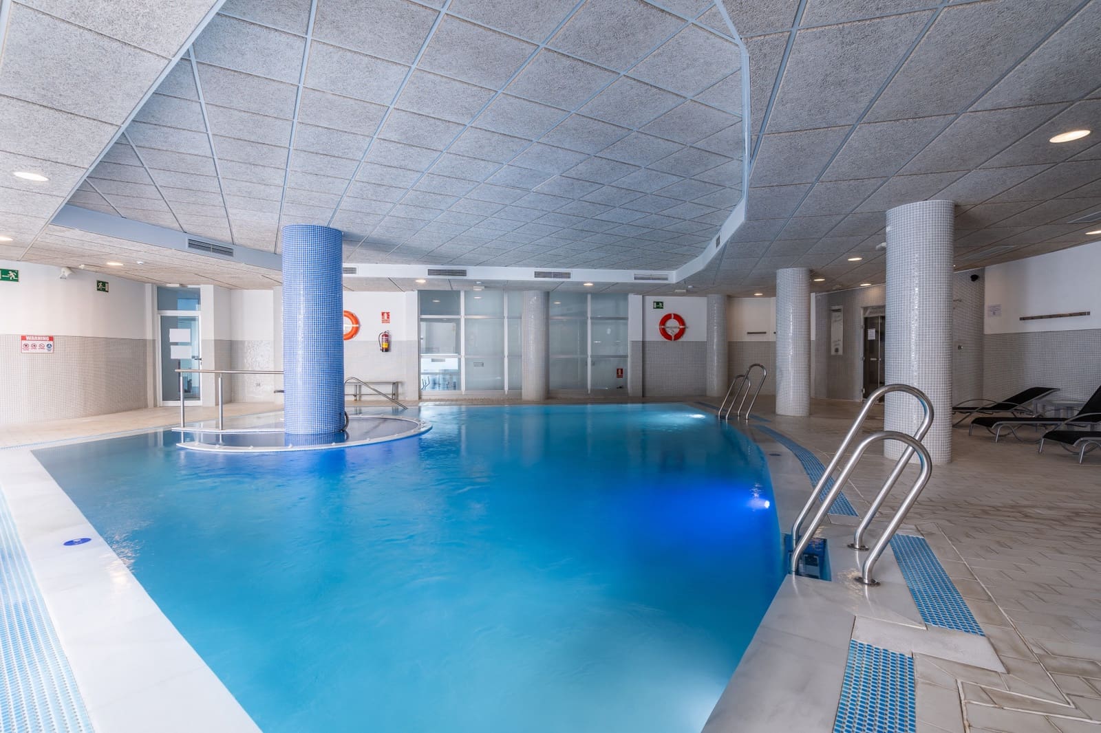 2 bedroom Penthouse for sale in Estepona with pool garage - € 1,125,000 (Ref: 10058756)