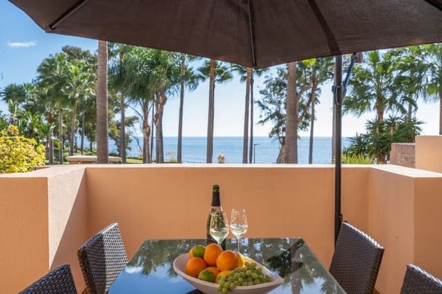 2 bedroom Penthouse for sale in Estepona with pool garage - € 1,125,000 (Ref: 10058756)