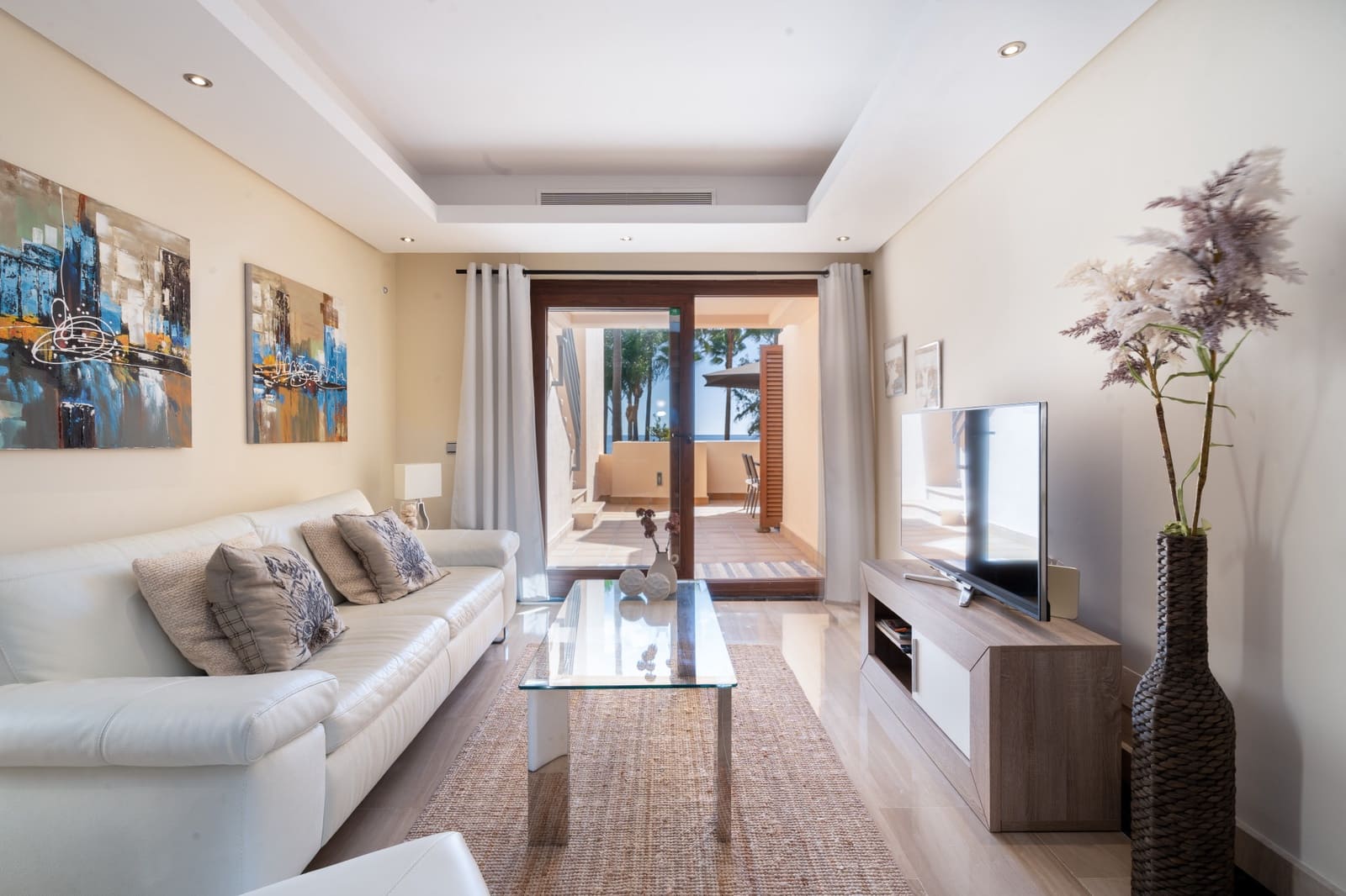 2 bedroom Penthouse for sale in Estepona with pool garage - € 1,125,000 (Ref: 10058756)
