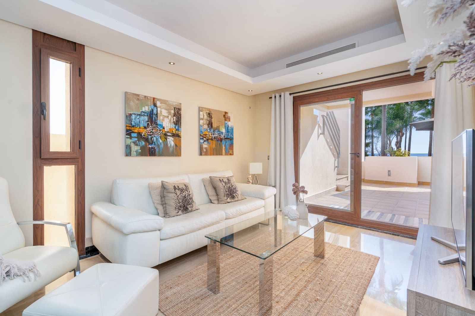 2 bedroom Penthouse for sale in Estepona with pool garage - € 1,125,000 (Ref: 10058756)