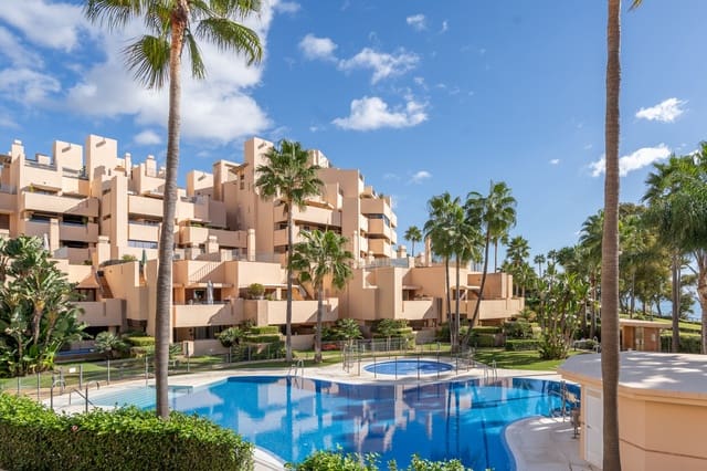 2 bedroom Penthouse for sale in Estepona with pool garage - € 1,125,000 (Ref: 10058756)