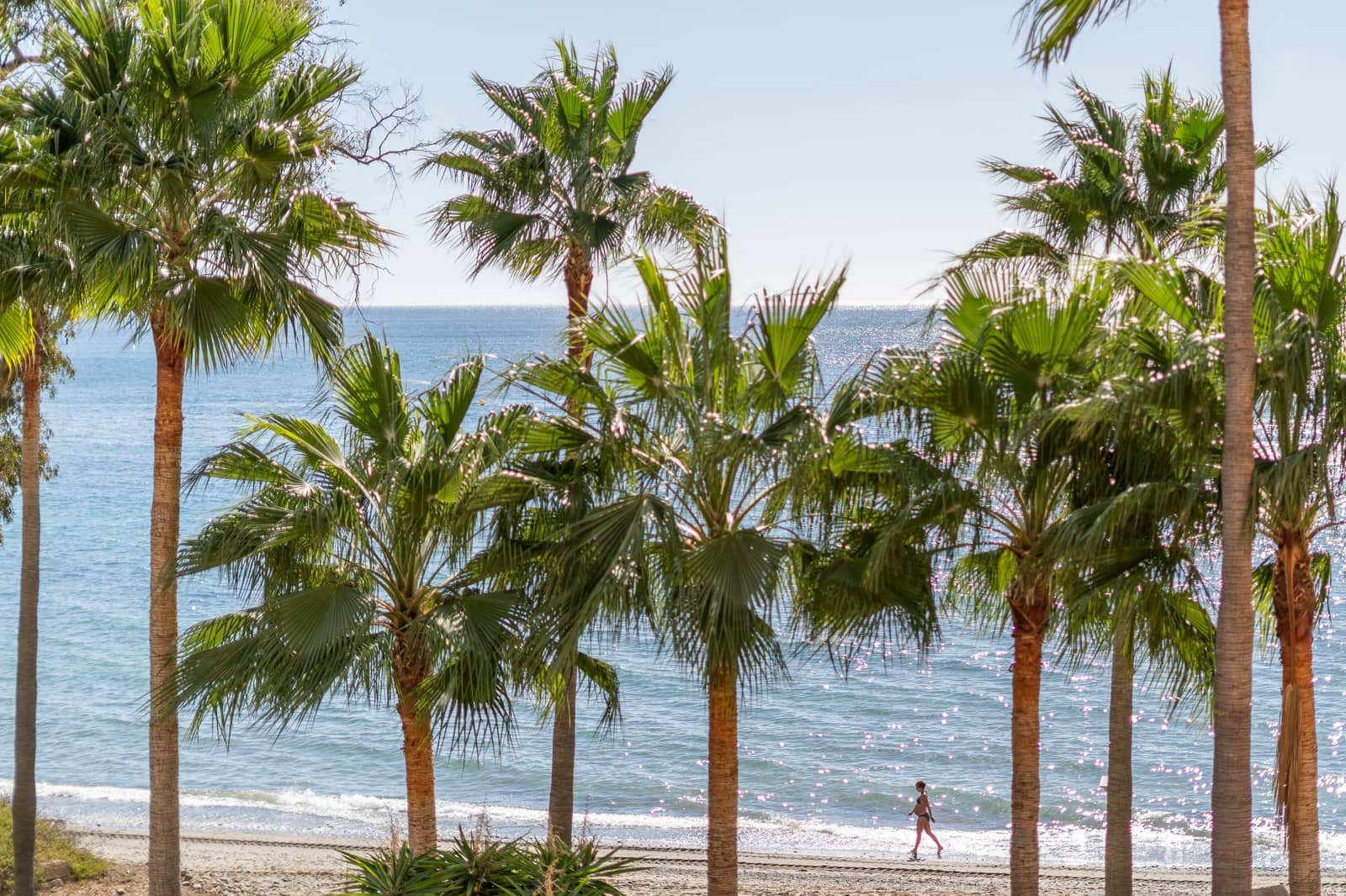 2 bedroom Penthouse for sale in Estepona with pool garage - € 1,125,000 (Ref: 10058756)