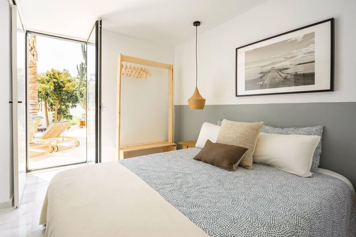 4 chambre Villa/Maison à vendre à Nueva Andalucia avec piscine garage - 1 100 000 € (Ref: 10058758)
