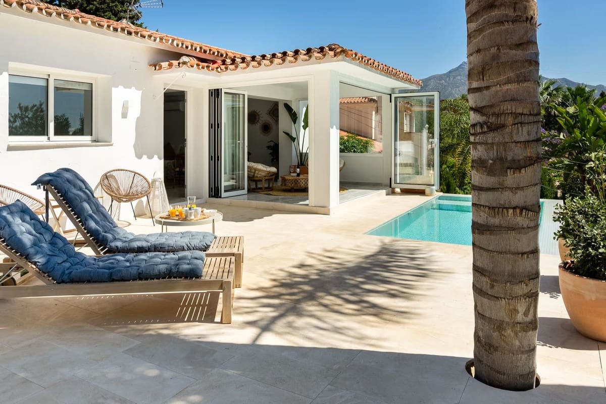 4 chambre Villa/Maison à vendre à Nueva Andalucia avec piscine garage - 1 100 000 € (Ref: 10058758)