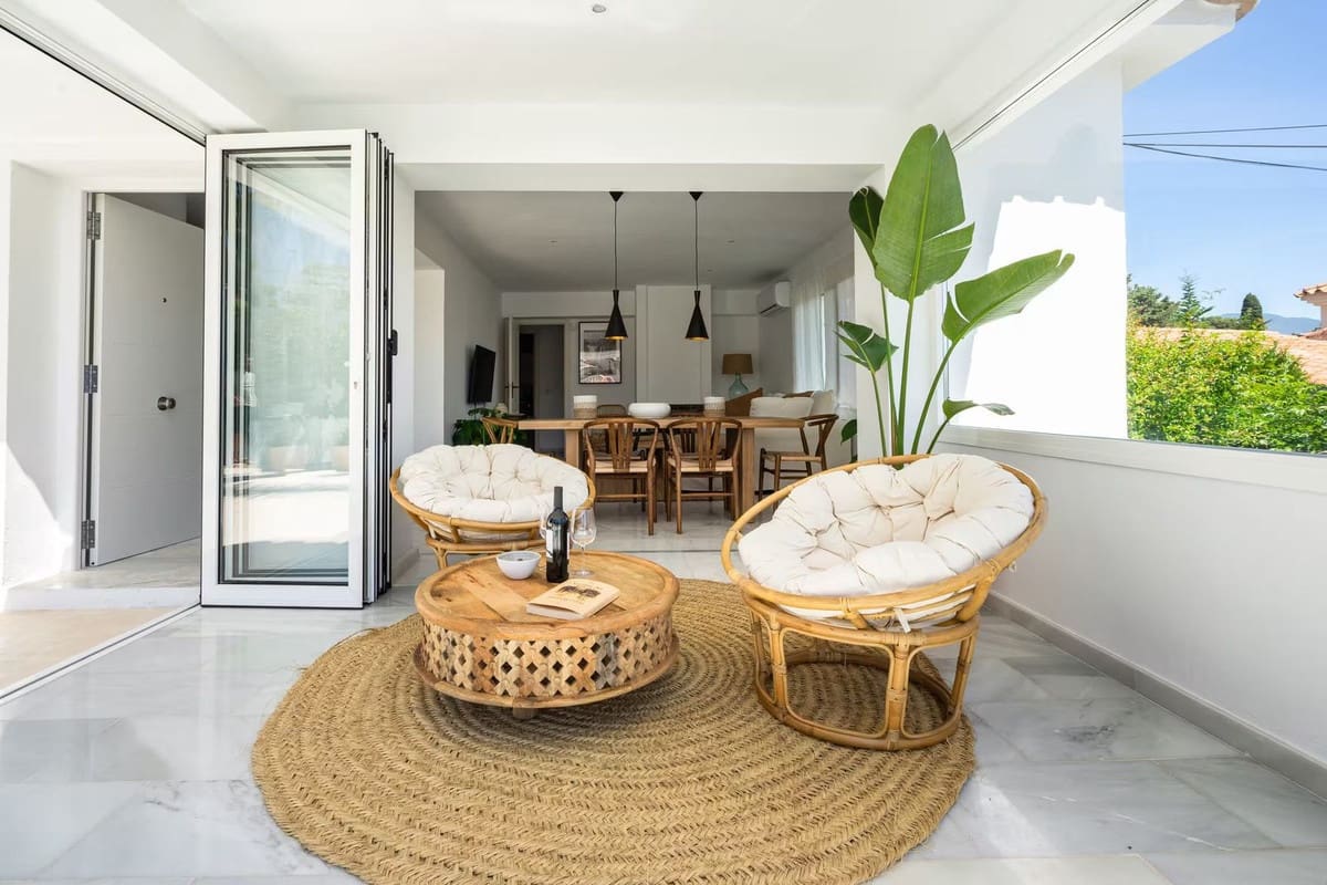 4 chambre Villa/Maison à vendre à Nueva Andalucia avec piscine garage - 1 100 000 € (Ref: 10058758)