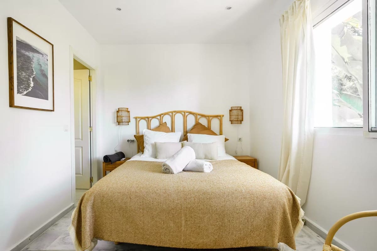 4 chambre Villa/Maison à vendre à Nueva Andalucia avec piscine garage - 1 100 000 € (Ref: 10058758)