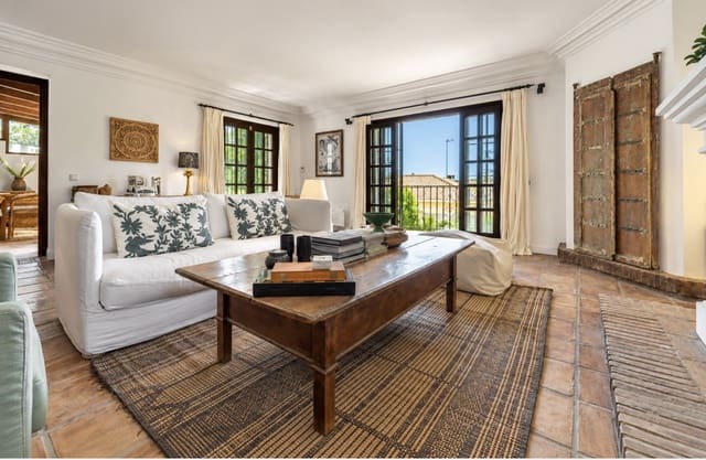 3 soveværelse Villa til salg i Golden Mile, Marbella med swimmingpool garage - € 1.999.900 (Ref: 10058759)