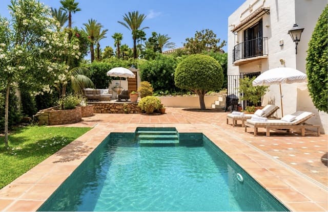 3 soveværelse Villa til salg i Golden Mile, Marbella med swimmingpool garage - € 1.999.900 (Ref: 10058759)